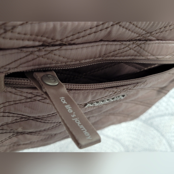 Baggallini Rose Pink Metallic Quilted Crossbody "For Life's Journey" - Picture 7 of 15